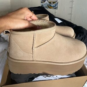 UGG classic ultra mini platform size 7 sand